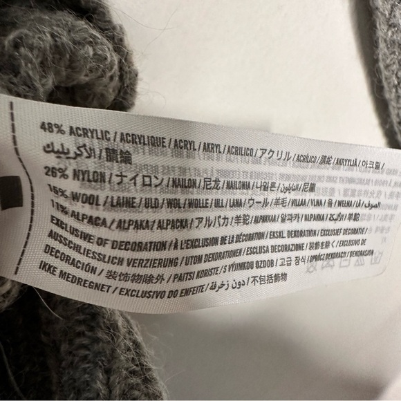 Abercrombie | Gray Blouson Sleeve Alpaca Blend Sweater Size Medium - Picture 6 of 6